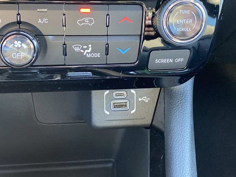 New 2026 Jeep Compass Limited image 10