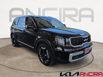 Certified 2025 Kia Telluride EX w/ EX Captain's Chair Package