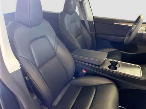 Used 2024 Tesla Model Y Performance AWD/4WD image 27