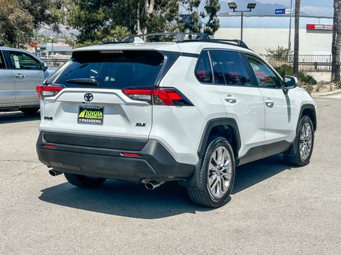 Used 2025 Toyota RAV4 XLE Premium FWD image 6