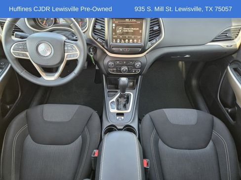 Certified 2017 Jeep Cherokee Latitude w/ Safety/Convenience Group image 26