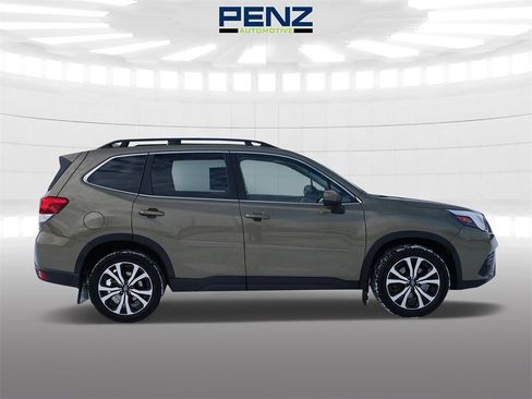 Used 2023 Subaru Forester Limited w/ Popular Package #3 image 8