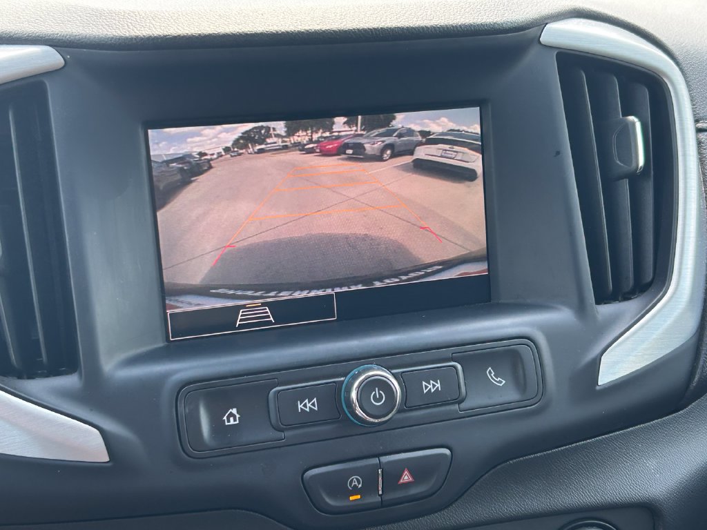 Used 2024 GMC Terrain SLE FWD image 29