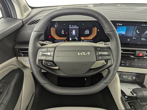 New 2026 Kia Sportage EX image 17