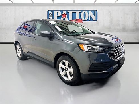 Used 2019 Ford Edge SE image 1