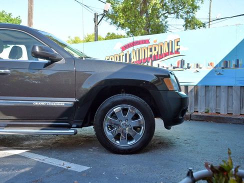 Used 2008 Jeep Grand Cherokee Overland w/ Mopar Chrome Edition Group AWD/4WD image 33