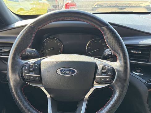 Used 2022 Ford Explorer ST-Line w/ Class IV Trailer Tow Package image 11