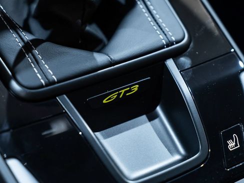 Used 2026 Porsche 911 GT3 RWD image 35
