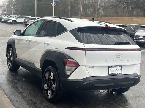 Certified 2025 Hyundai Kona SEL image 4