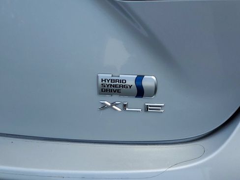 Used 2014 Toyota Avalon XLE Premium FWD image 7