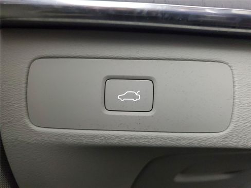 Certified 2026 Volvo XC90 B6 Ultra AWD/4WD image 35