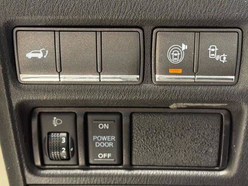 Used 2017 INFINITI QX80 4WD w/ Driver Assistance Package image 23