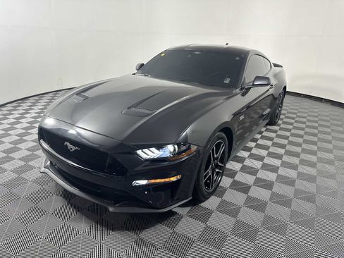 Used 2022 Ford Mustang GT Premium image 3