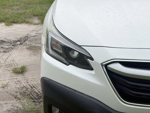 Used 2020 Subaru Outback Premium w/ Popular Package #1 AWD/4WD image 9
