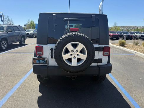 Used 2009 Jeep Wrangler Rubicon w/ PWR Convenience Group AWD/4WD image 11