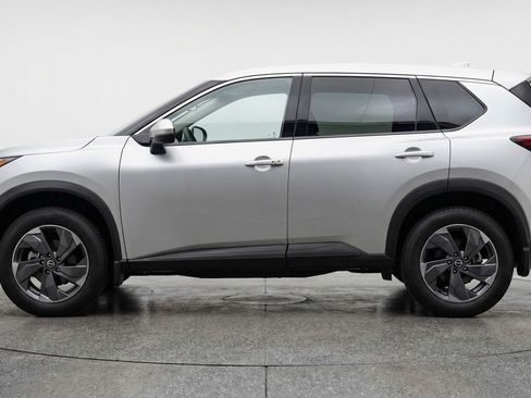 Used 2025 Nissan Rogue SV image 5