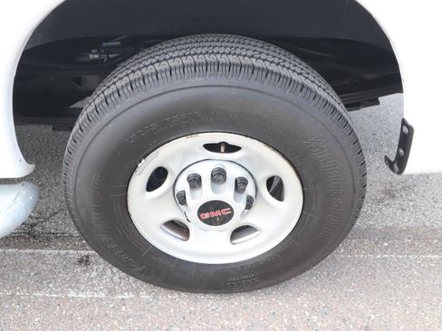 Used 2024 GMC Savana 2500 w/ Driver Convenience Package RWD image 16