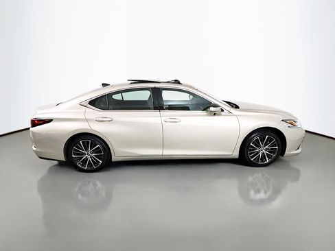 Used 2023 Lexus ES 350 w/ Premium Package FWD image 8