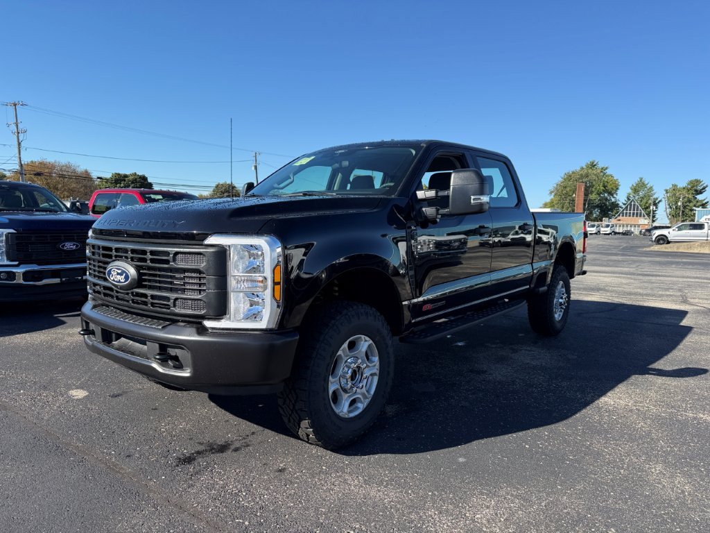 New 2027 Ford F350 XL w/ XL Off-Road 35" Tire Pakckage AWD/4WD image 3