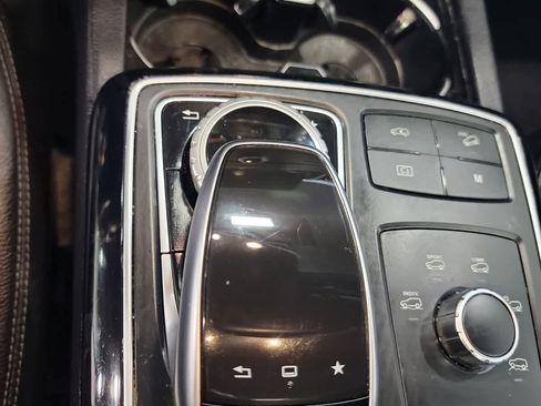 Used 2017 Mercedes-Benz GLS 450 4MATIC image 26
