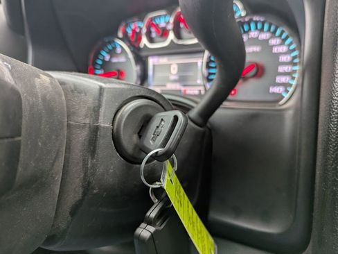 Used 2015 Chevrolet Silverado 2500 LT w/ LT Convenience Package image 36