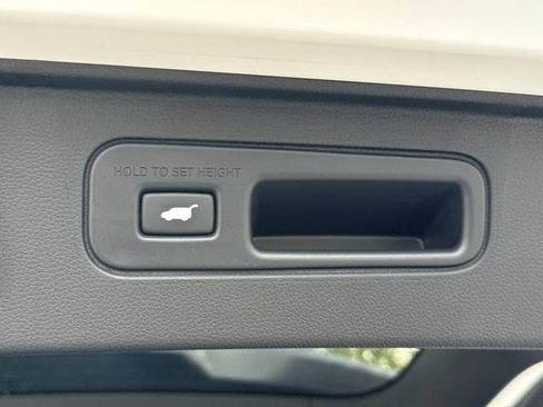Certified 2025 Honda Pilot TrailSport image 13