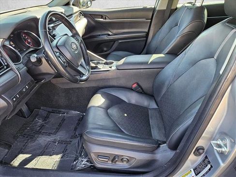 Used 2020 Toyota Camry XSE image 15