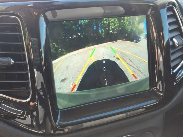 Used 2018 Jeep Compass Limited w/ Navigation Group AWD/4WD image 27