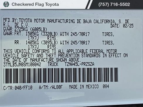 Used 2025 Toyota Tacoma SR5 AWD/4WD image 21