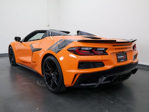 Used 2023 Chevrolet Corvette Z06 RWD image 6