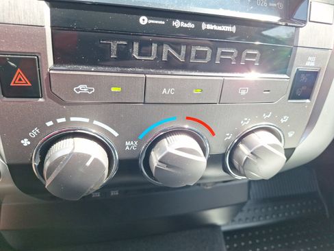 Used 2020 Toyota Tundra SR5 AWD/4WD image 30