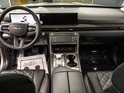 Used 2025 Genesis GV80 3.5T Prestige image 32
