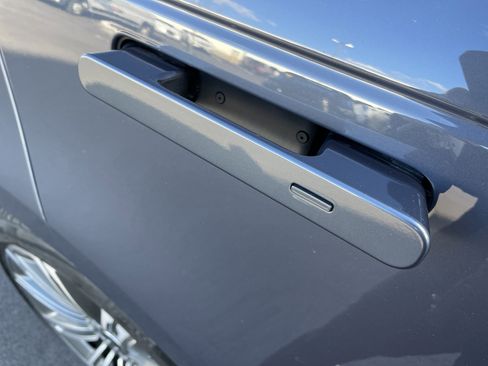 Used 2024 Land Rover Range Rover Sport Dynamic SE image 15