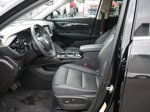 Used 2023 Buick Envision Essence image 2