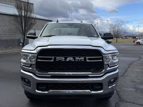 Used 2022 RAM 3500 Tradesman w/ Chrome Appearance Group image 3