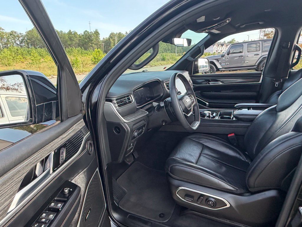Used 2022 Jeep Wagoneer Series II AWD/4WD image 33