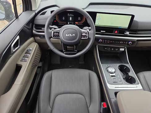 New 2026 Kia Carnival LXS FWD image 9