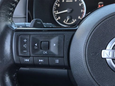 Used 2023 Nissan Pathfinder SV w/ SV Premium Package image 22