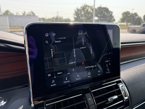 Used 2020 Lincoln Navigator Reserve w/ Luxury Package image 29