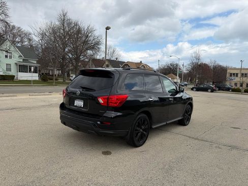 Used 2018 Nissan Pathfinder SL w/ Midnight Edition Package image 7