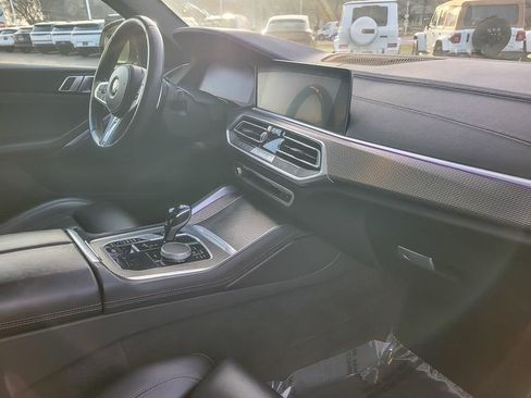 Used 2023 BMW X6 xDrive40i w/ M Sport Package image 24