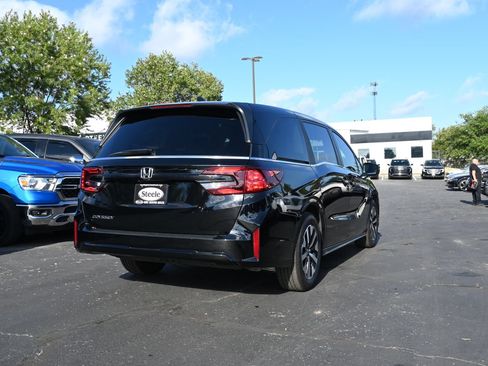 Used 2026 Honda Odyssey EX-L image 5