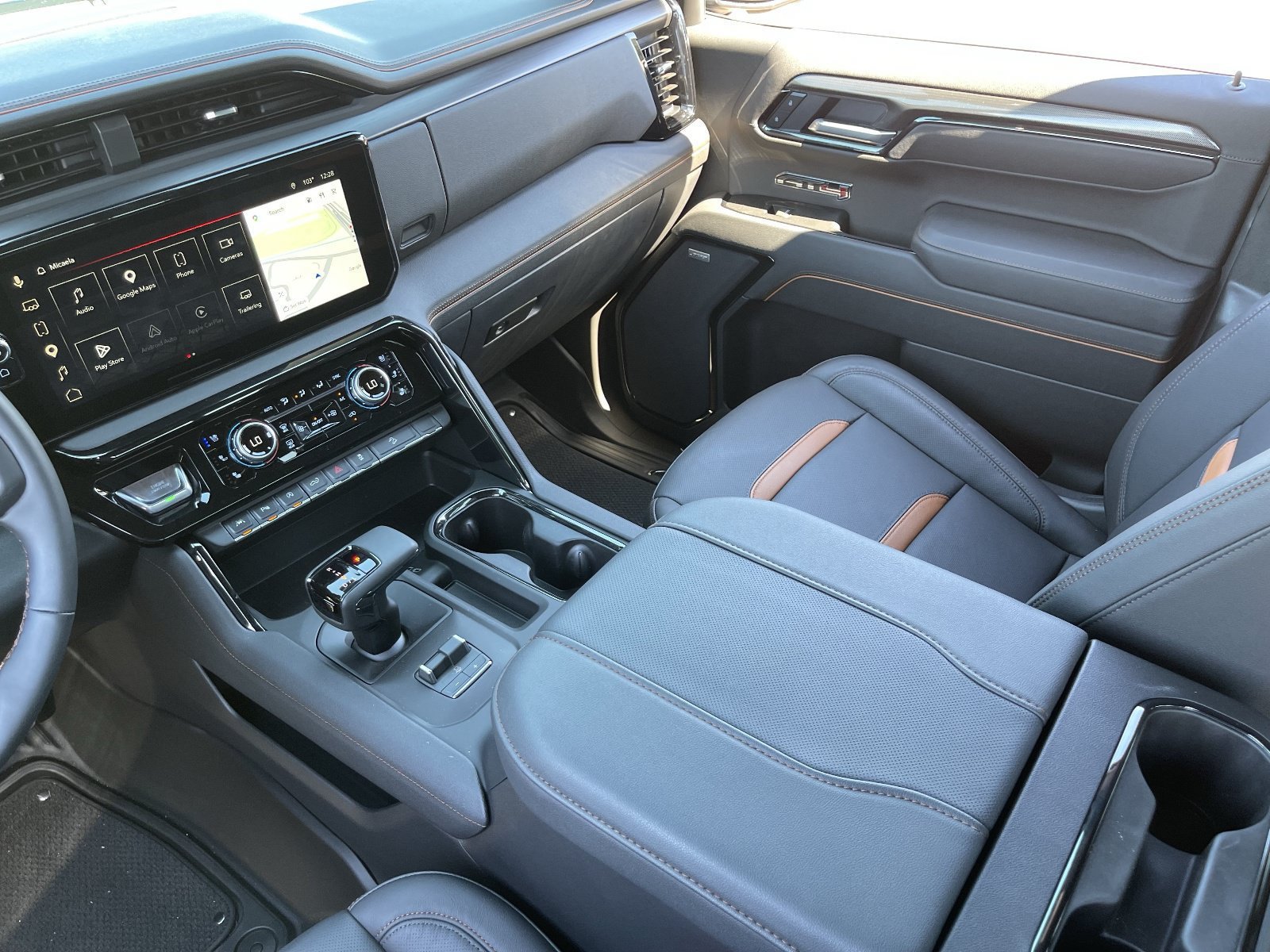 Used 2026 GMC Sierra 1500 AT4 w/ AT4 Premium Package AWD/4WD image 18