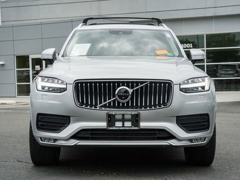 Used 2022 Volvo XC90 T6 Momentum w/ Advanced Package AWD/4WD image 2