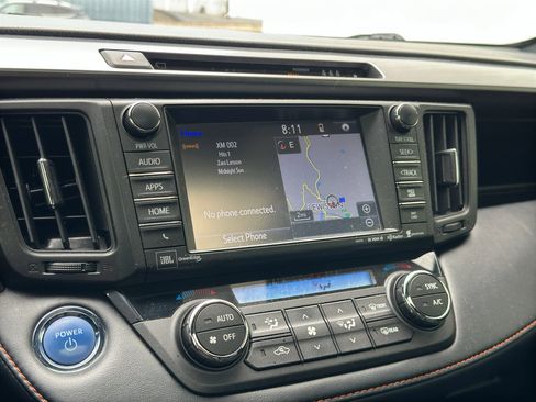 Used 2018 Toyota RAV4 SE w/ Advanced Technology Package AWD/4WD image 12