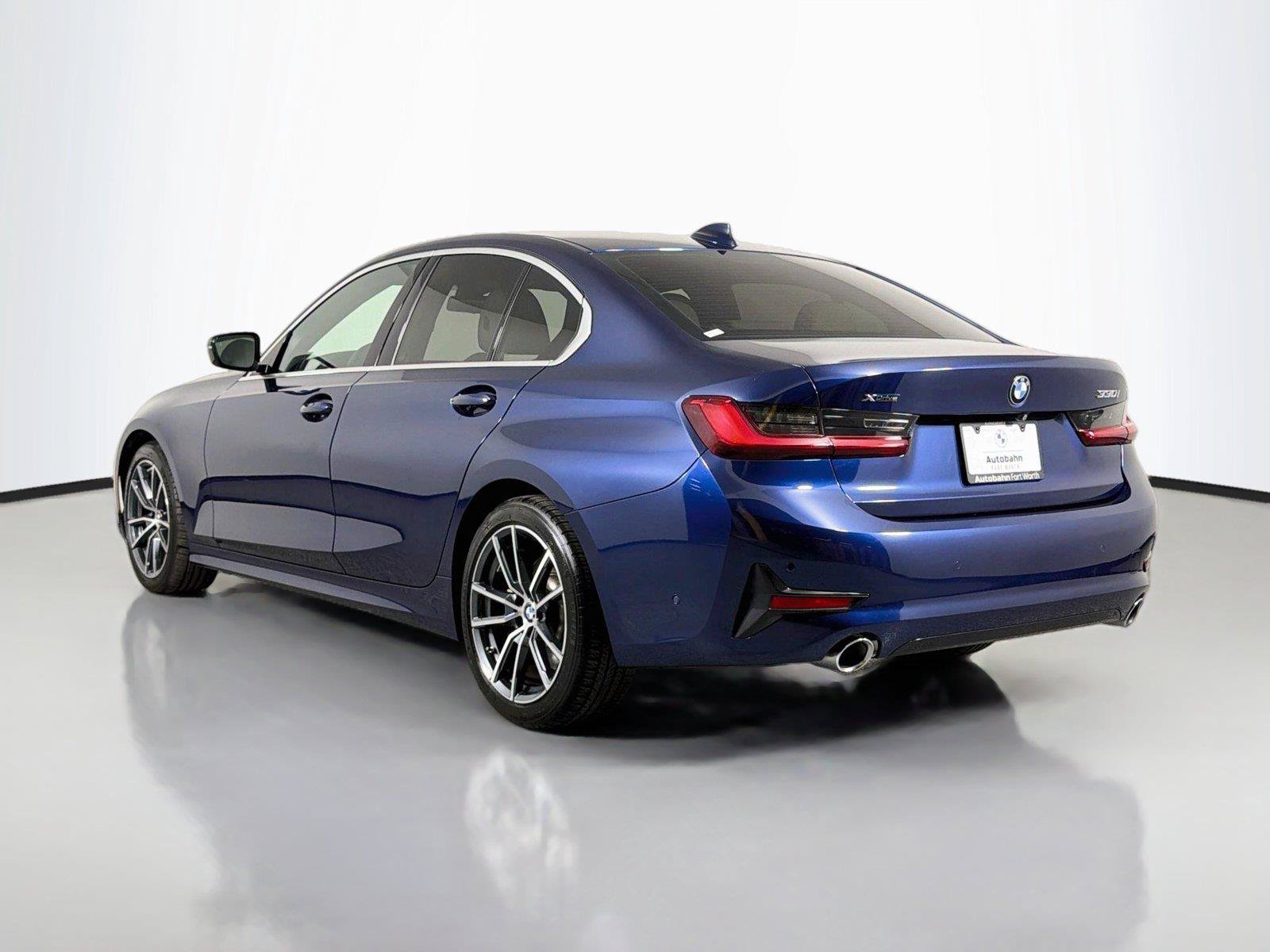 Used 2020 BMW 330i xDrive Sedan w/ Premium Package AWD/4WD image 7