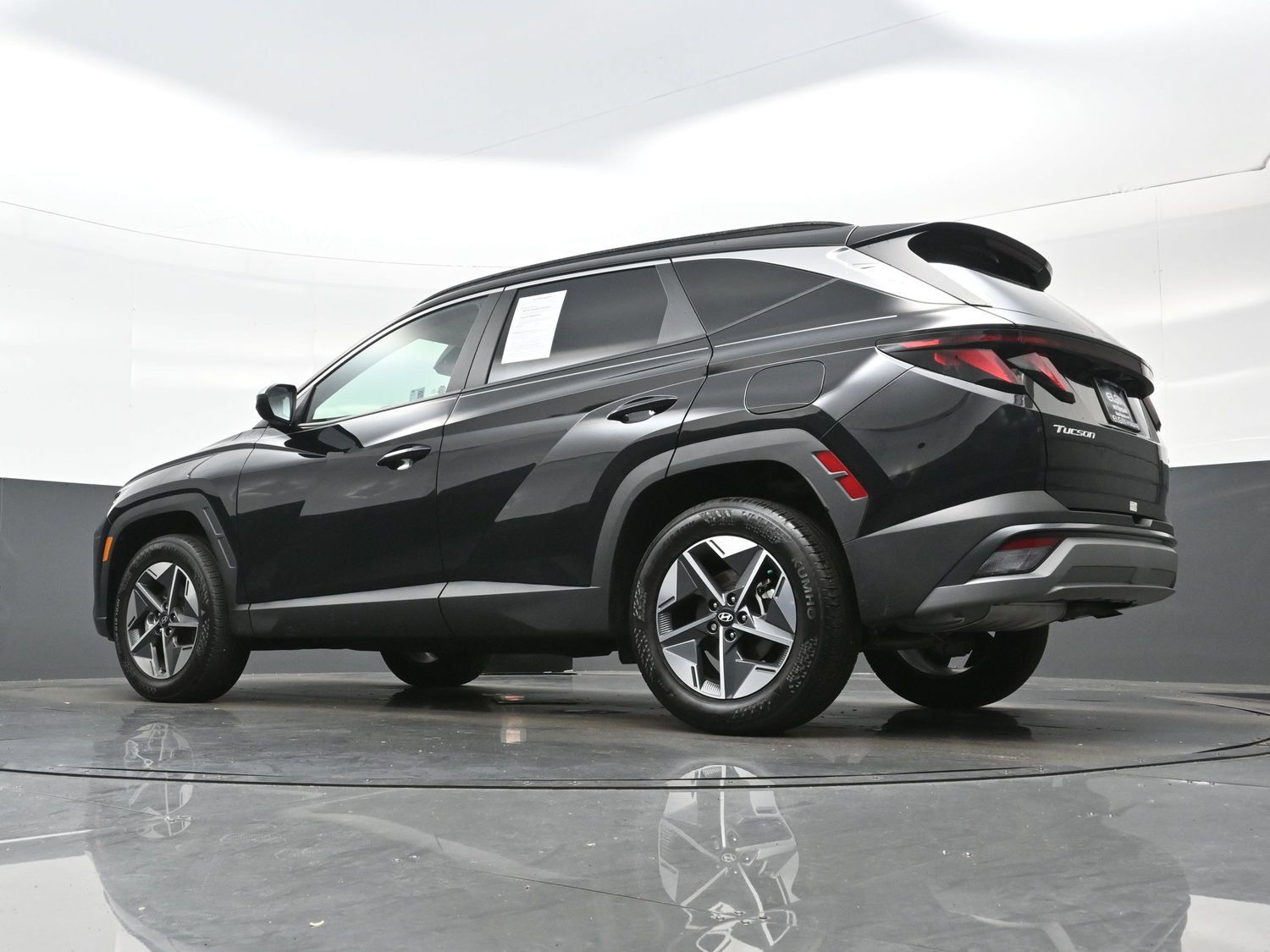 Used 2025 Hyundai Tucson SEL AWD/4WD image 29