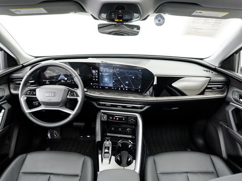 Certified 2025 Audi Q5 Premium w/ Convenience Package AWD/4WD image 16