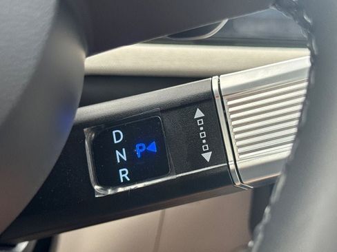 Used 2025 Hyundai Tucson Limited image 20