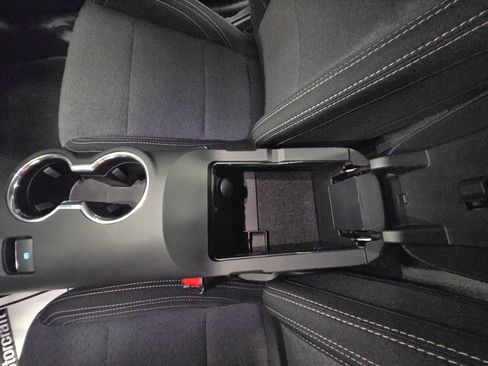 Used 2025 Ford Mustang EcoBoost image 20